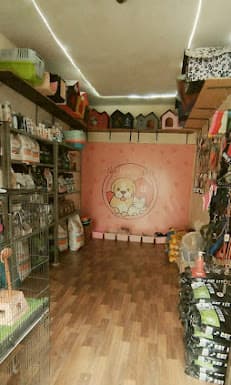 The family pet store